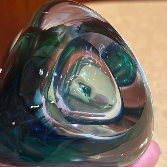 Rare TEARDROP GLASS ART SCULPTURE SIGNED - Picture 4 of 8